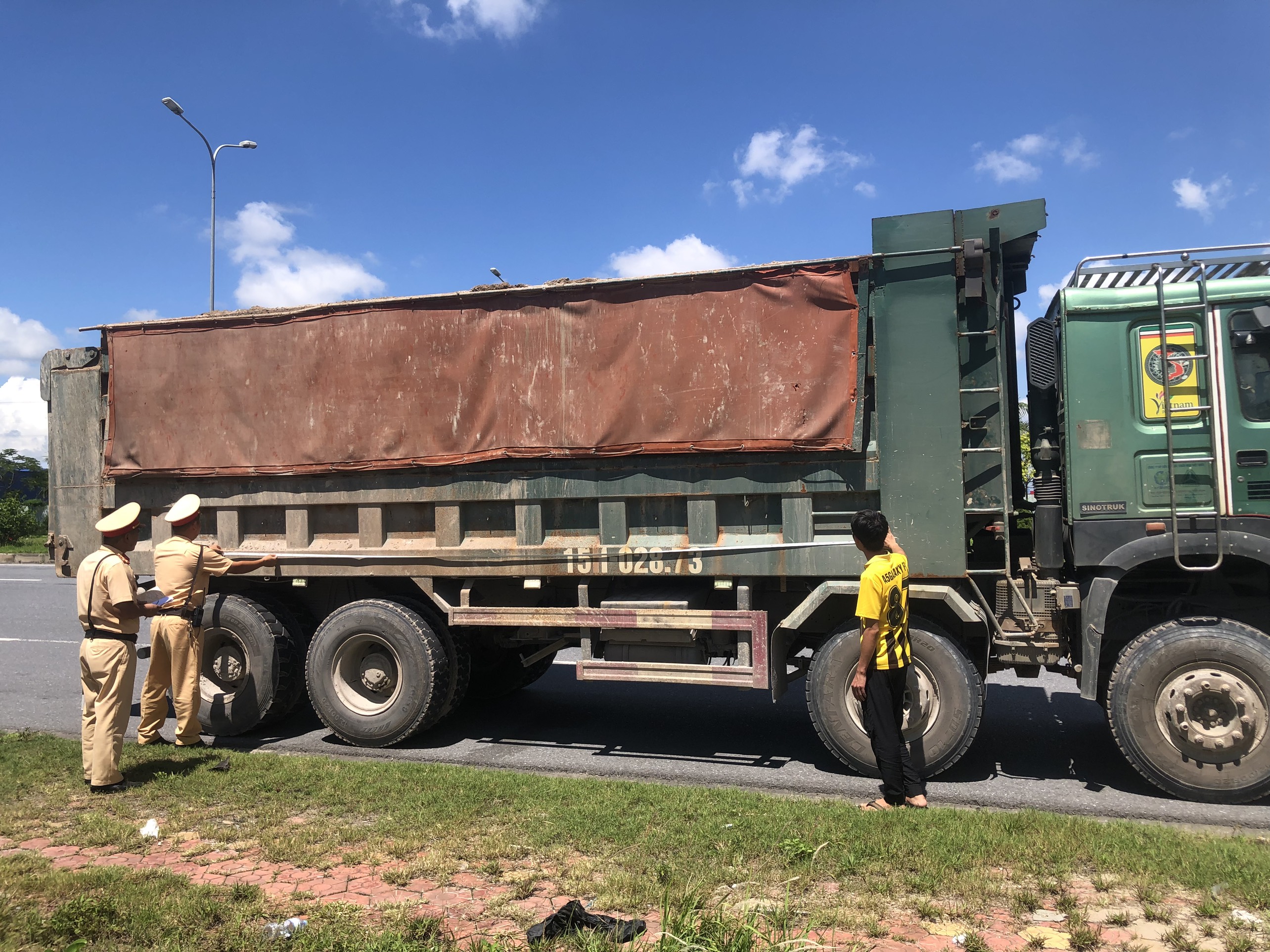 Lực lượng Cảnh sát giao thông kiến nghị khắc phục trên 6.000 điểm bất cập về tổ chức giao thông